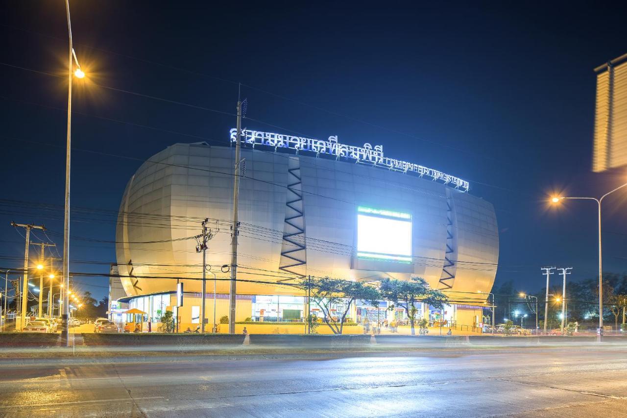 Gems Park Don Mueang Airport And Bts Banguecoque Exterior foto